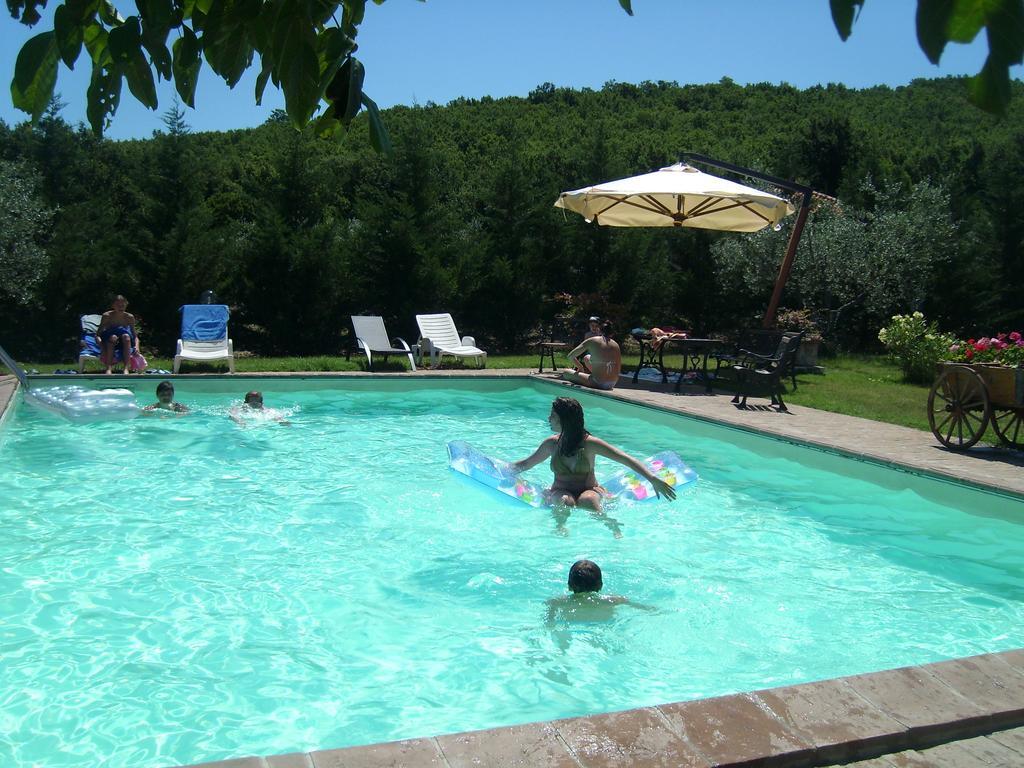Fattoria Del Quondam Villa Giano dell'Umbria Luaran gambar