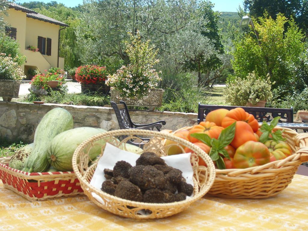 Fattoria Del Quondam Villa Giano dell'Umbria Luaran gambar